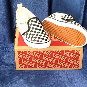vans checkered toddler 8.5